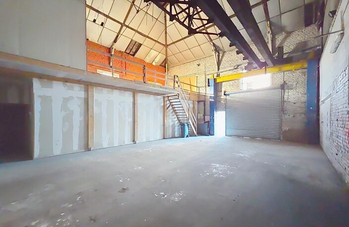 Immeuble avec atelier et bureaux Aulnois sous Laon — photo 4