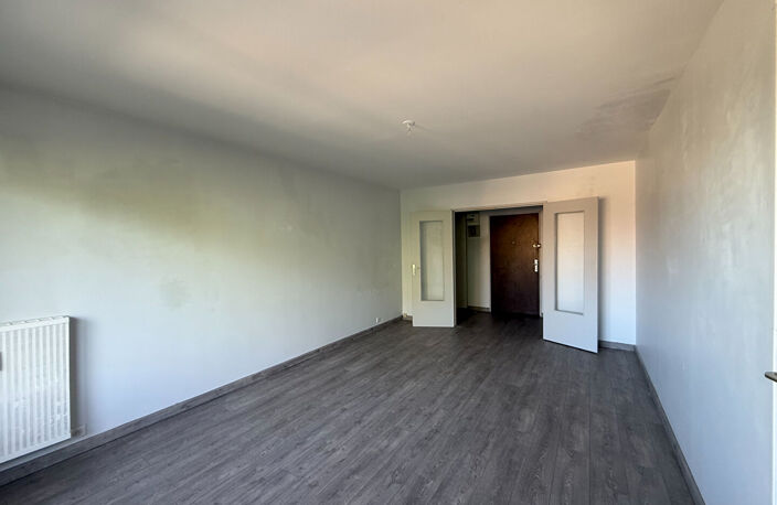 APPARTEMENT 2 PIÈCE(S) 55 M² - CHARLEVILLE-MÉZIÈRES — photo 3