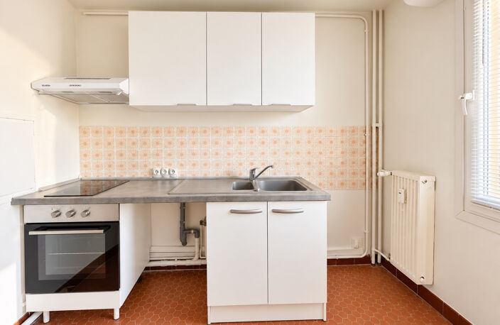 APPARTEMENT 2 PIÈCE(S) 55 M² - CHARLEVILLE-MÉZIÈRES — photo 4