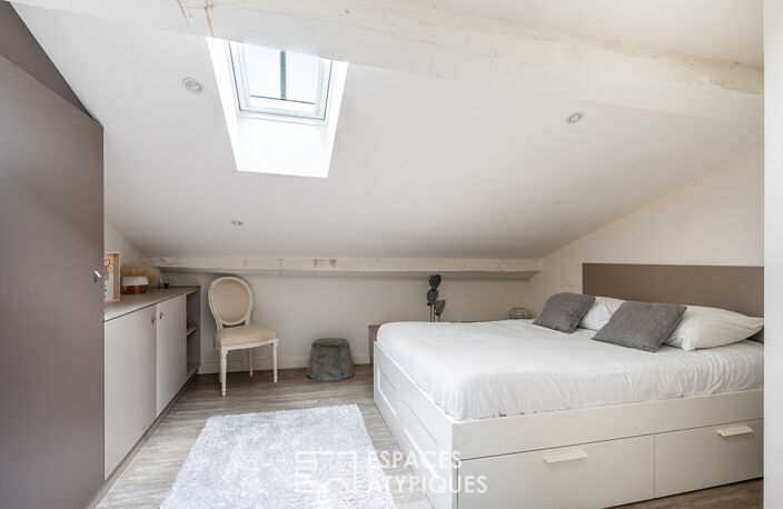 Très bel appartement en dernier étage au coeur des pentes de la Croix-Rousse — photo 5