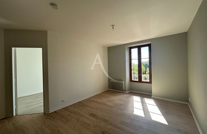 Appartement T2 - Jonzac Place du Château — photo 4