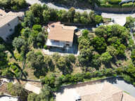 A VENDRE - VILLA A RENOVER OU DEMOLIR SUR TERRAIN DE 1300M² AVEC VUE MER PANORAMIQUE — photo 2