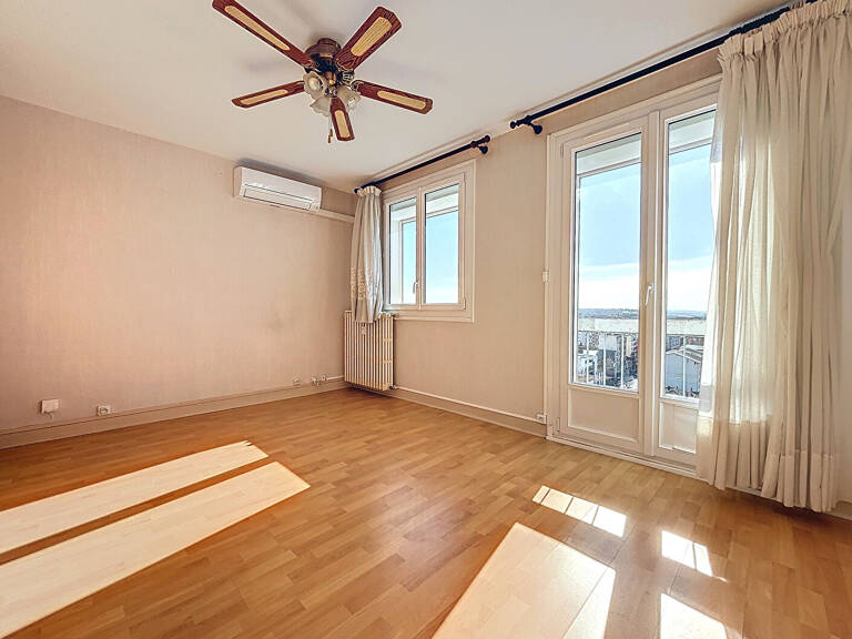 Appartement 2 pièces 41 m²  Montauban Le Rond — photo 1