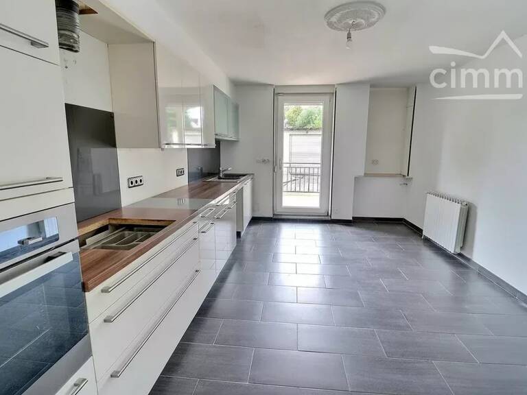 Appartement T3 rénové de 88.24m² +  jardin privatif +  garage + — photo 1