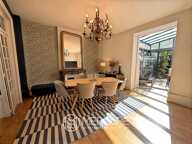 MAISON de 230 M² avec GARAGE — photo 4