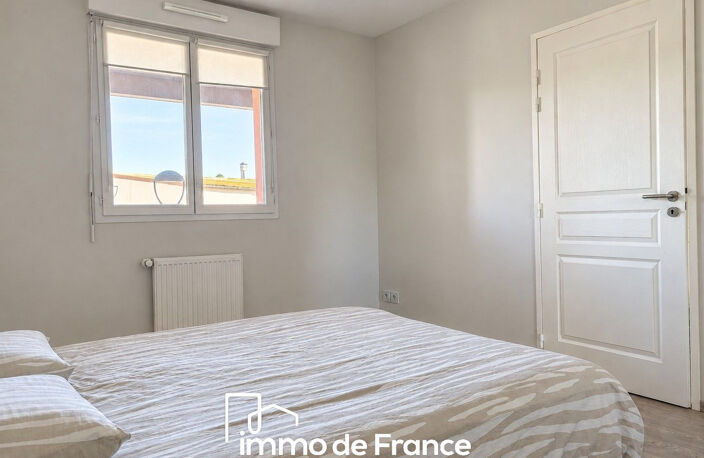 appartement T2 de 48 m² avec vue panoramique, parking et piscine. — photo 5