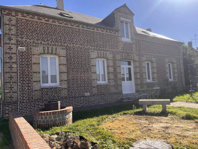 CHARMANTE MAISON DE 165 M² À HACQUEVILLE — photo du bien