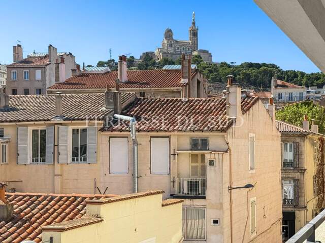 Vente Appartement 3 Pièces 67 m2 avec Terrasse - Quartier Breteuil - Marseille 6 — photo du bien