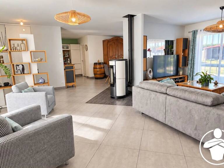 TRENTELS/LADIGNAC Maison de plain-pied de 135 m² avec garage de 35 m² — photo 1