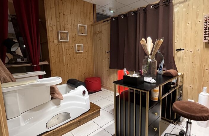 Vente Boutique/Local commercial 147 m&sup2; — photo 3