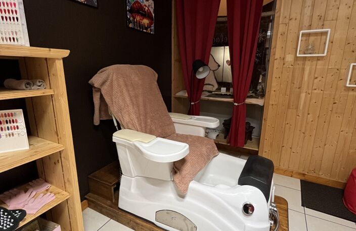 Vente Esthétique, Coiffure 147 m&sup2; — photo 5