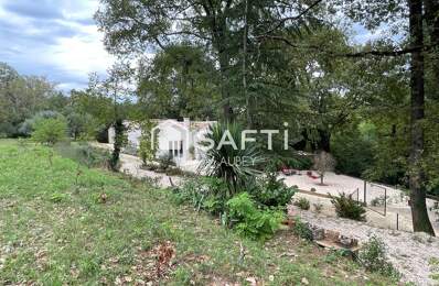 BELLE MAISON PROVENÇALE DANS SON ÉCRIN DE VERDURE — photo du bien