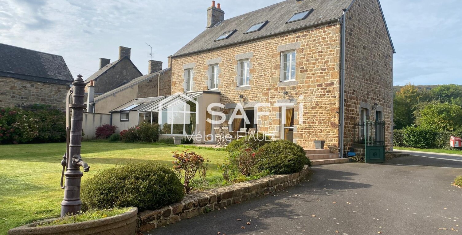 Maison de bourg, en pierre, 192 m², 5 chs, terrain 1469 m², Cerisy Belle Etoile — photo 1