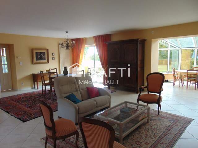 Maison de bourg, en pierre, 192 m², 5 chs, terrain 1469 m², Cerisy Belle Etoile — photo du bien