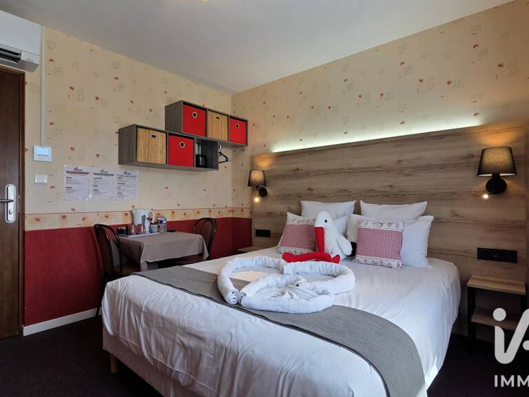 Vente Hôtel 360 m&sup2; — photo 1