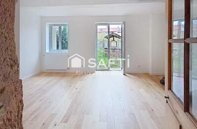 MAISON DE VILLAGE ENTIEREMENT RENOVEE DE 123 M² AVEC TERRAIN ET 2 PLACES DE PARKING — photo du bien