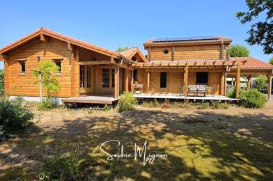 Maison 7 pièces 520500 €