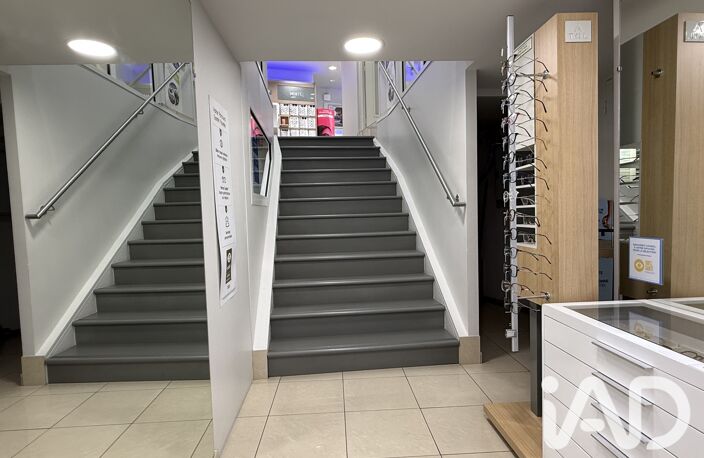 Vente Local commercial 252 m&sup2; — photo 5