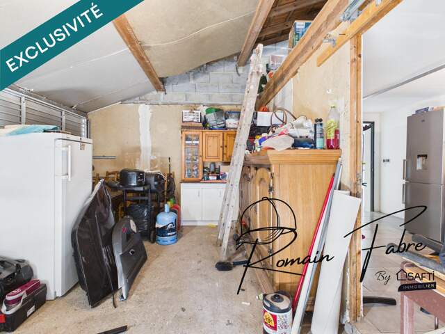 Grande maison de plain pied avec 4 chambres, 1 bureau et belle parcelle — photo du bien