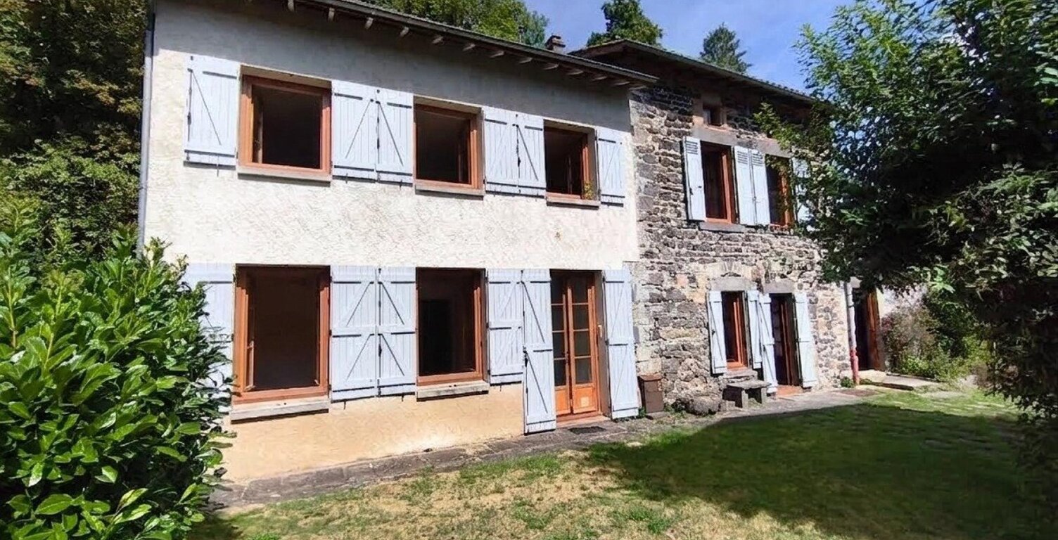 Rare : maison en pierre recherchée sur Aydat ! — photo 1