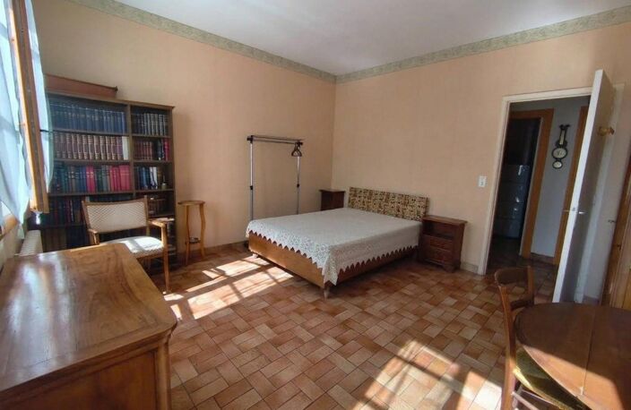 Rare : maison en pierre recherchée sur Aydat ! — photo 4
