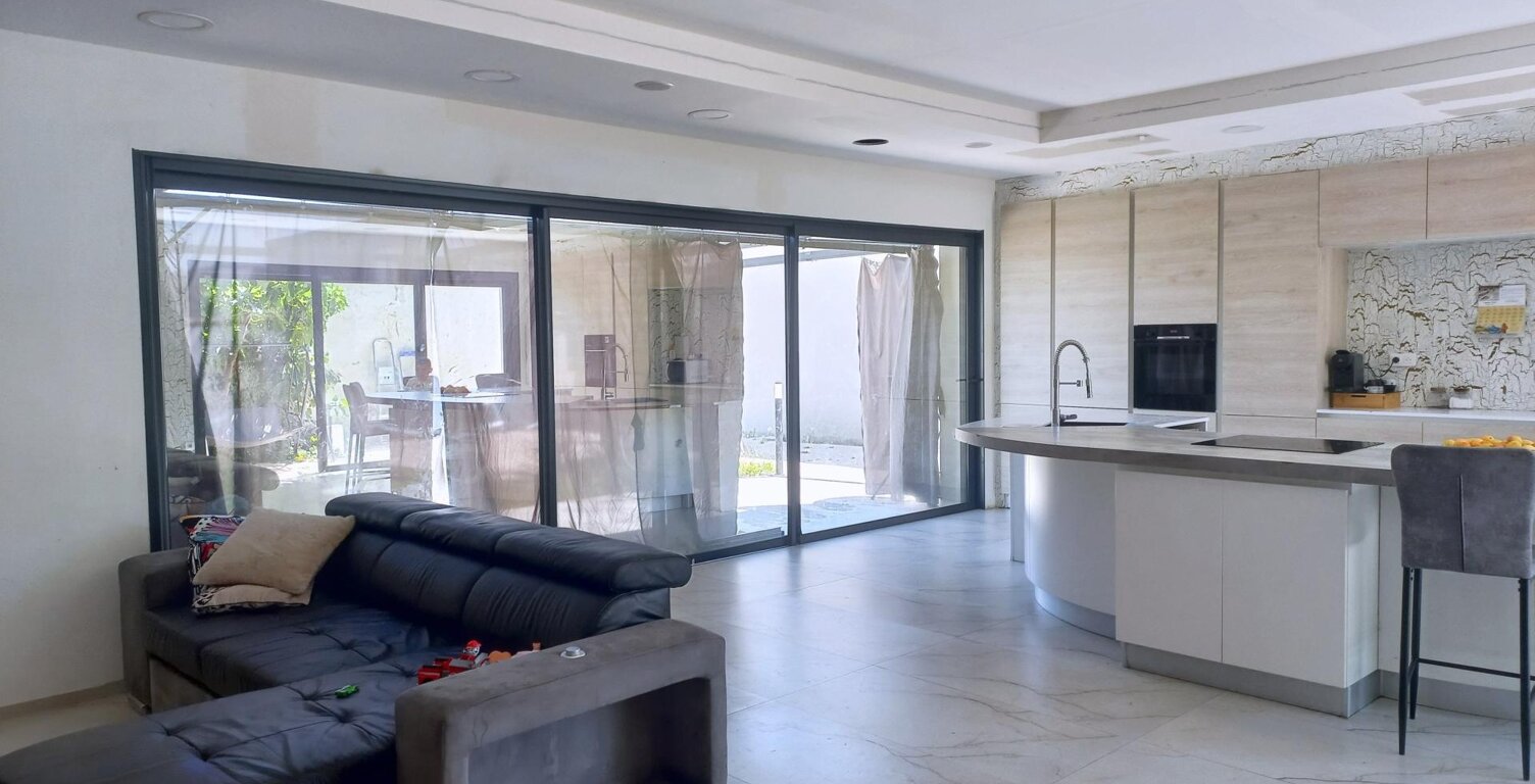 ensemble immobilier à bourg-les-valence — photo 1