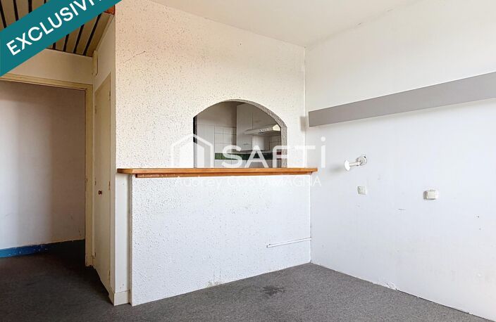 Immeuble avec locaux commerciaux loués — photo 3