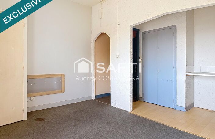 Immeuble avec locaux commerciaux loués — photo 4