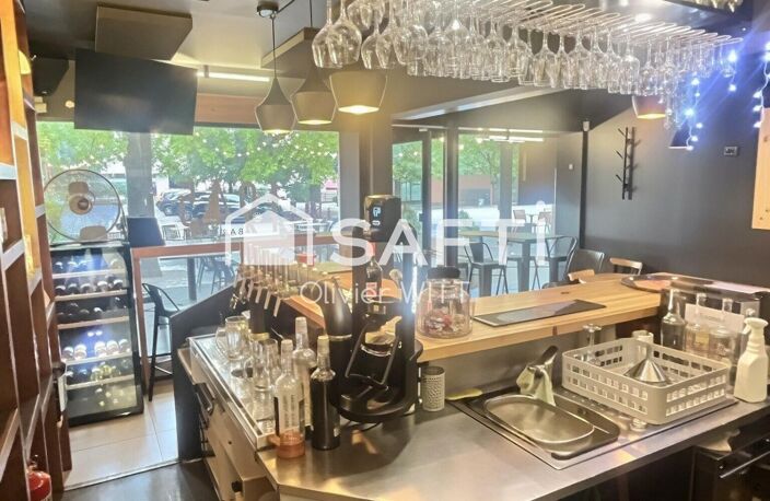 Bar réputé centre Thonon, terrasse exceptionnelle — photo 4