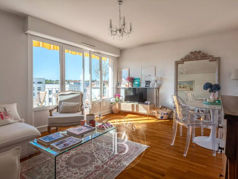 Tassin-la-Demi-Lune - Appartement de 55,81 m² - 1 Chambre - Balcon - Garage - Cave — photo 1