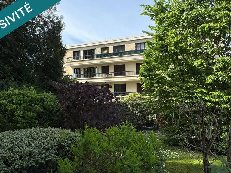 Grand 3 pièces, dernier étage avec balcon, lumineux et calme — photo 1