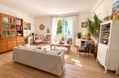 COUP DE COEUR APPARTEMENT AVEC 2 BALCONS ET GARAGE DANS UN ECRIN DE VERDURE A DEUX PAS DE LA MER ET DU CENTRE ! — photo du bien