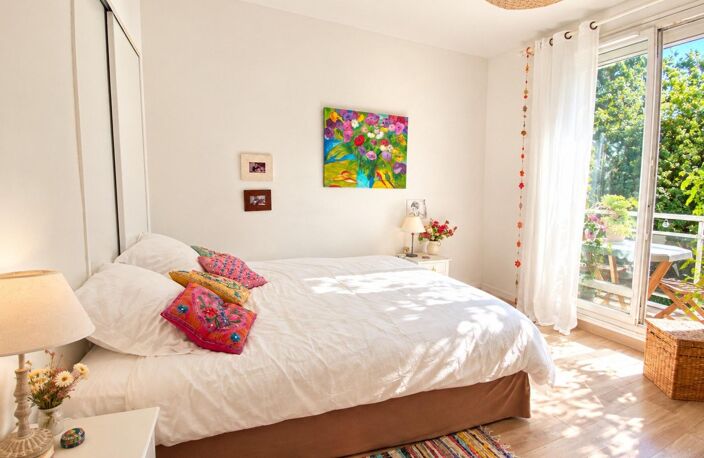 COUP DE COEUR APPARTEMENT AVEC 2 BALCONS ET GARAGE DANS UN ECRIN DE VERDURE A DEUX PAS DE LA MER ET DU CENTRE ! — photo 5