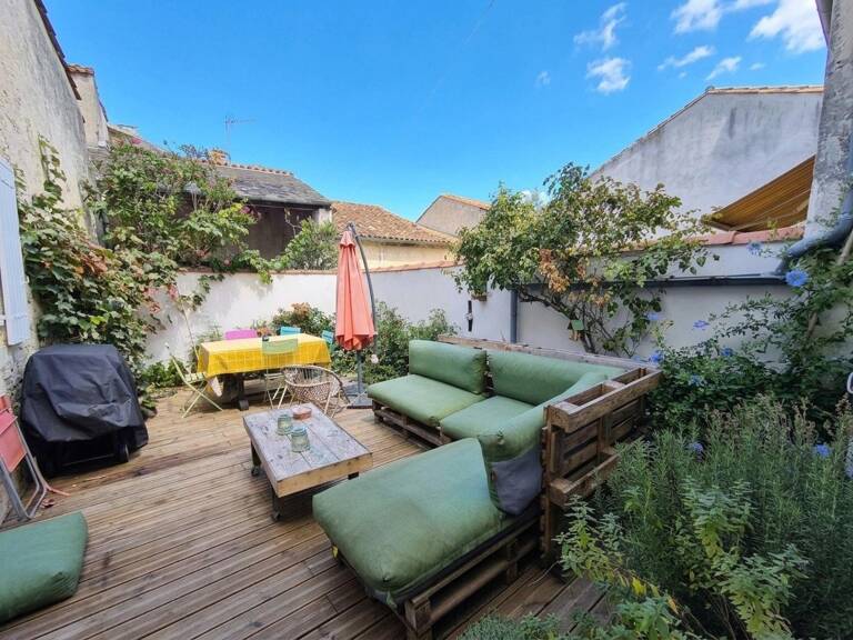 Coup de cœur  Charmante maison de ville de 125 m² avec terrasse de 44 m² — photo 1