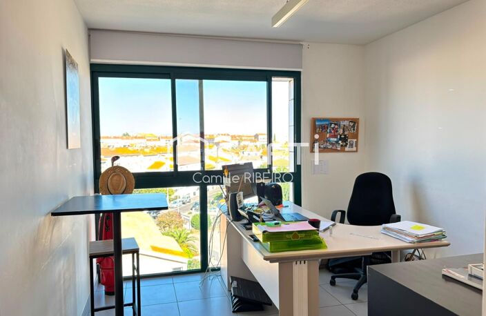 PERPIGNAN AVENUE KENNEDY, BEAU BUREAUX — photo 4