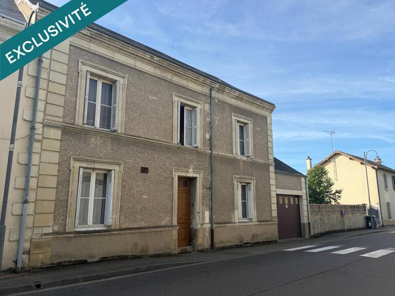 Dans le centre de DANGE SAINT ROMAIN 4 chambres 1700 m2 de terrain — photo 1