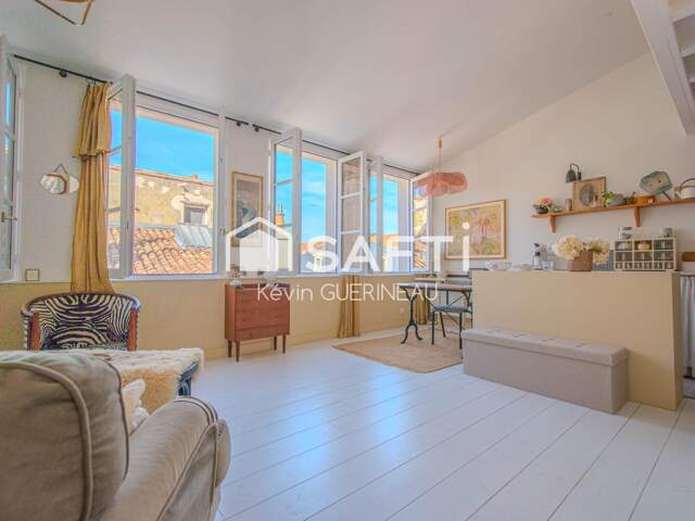EXCLUSIVITÉ   BORDEAUX PEY-BERLAND  SUPERBE APPARTEMENT RÉNOVÉ AU DERNIER ÉTAGE — photo du bien