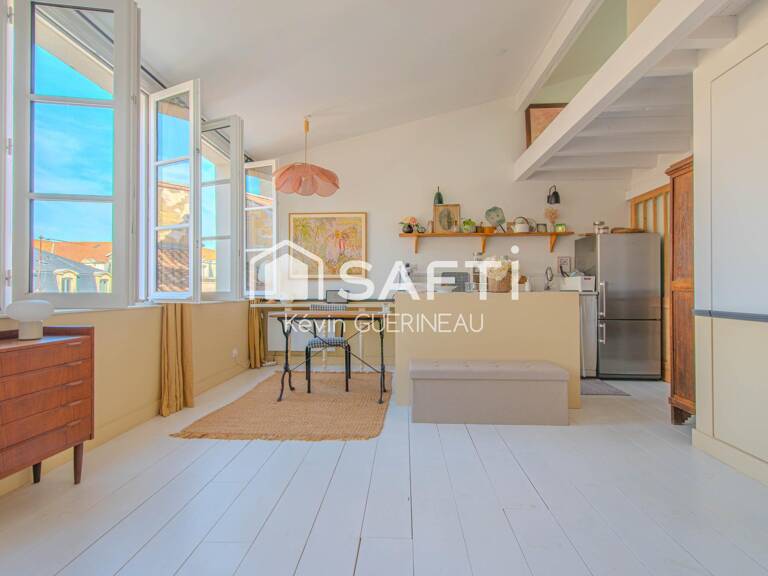 EXCLUSIVITÉ   BORDEAUX PEY-BERLAND  SUPERBE APPARTEMENT RÉNOVÉ AU DERNIER ÉTAGE — photo 1