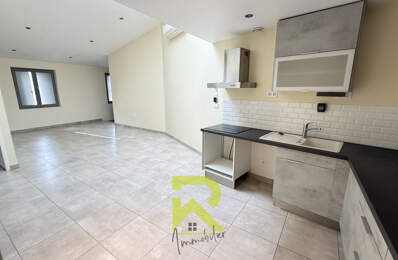À LOUER   Beau duplex d'environ 74 m2 à Agde avec parking sé — photo du bien