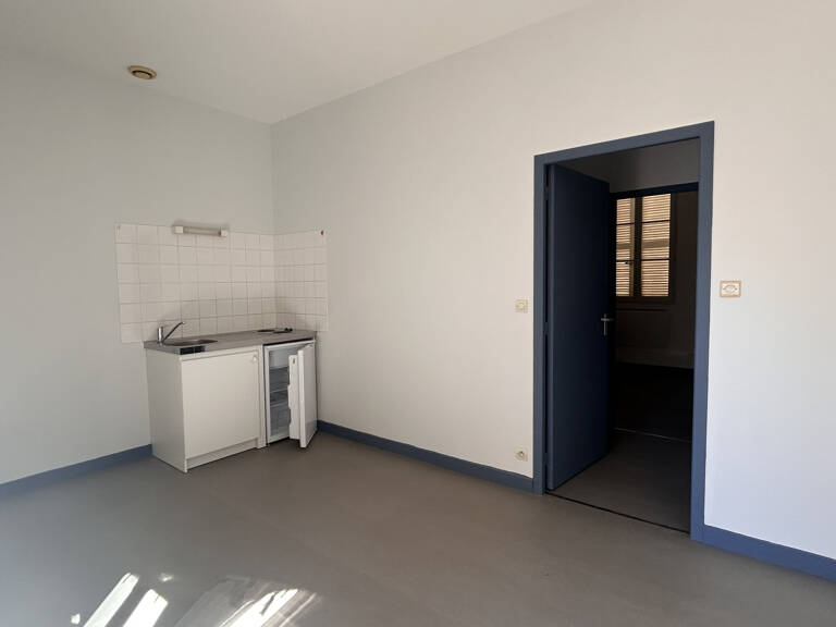 A LOUER - Appartement T2 avec terrasse à Saint-Gaultier — photo 1