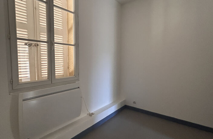 A LOUER - Appartement T2 avec terrasse à Saint-Gaultier — photo 5