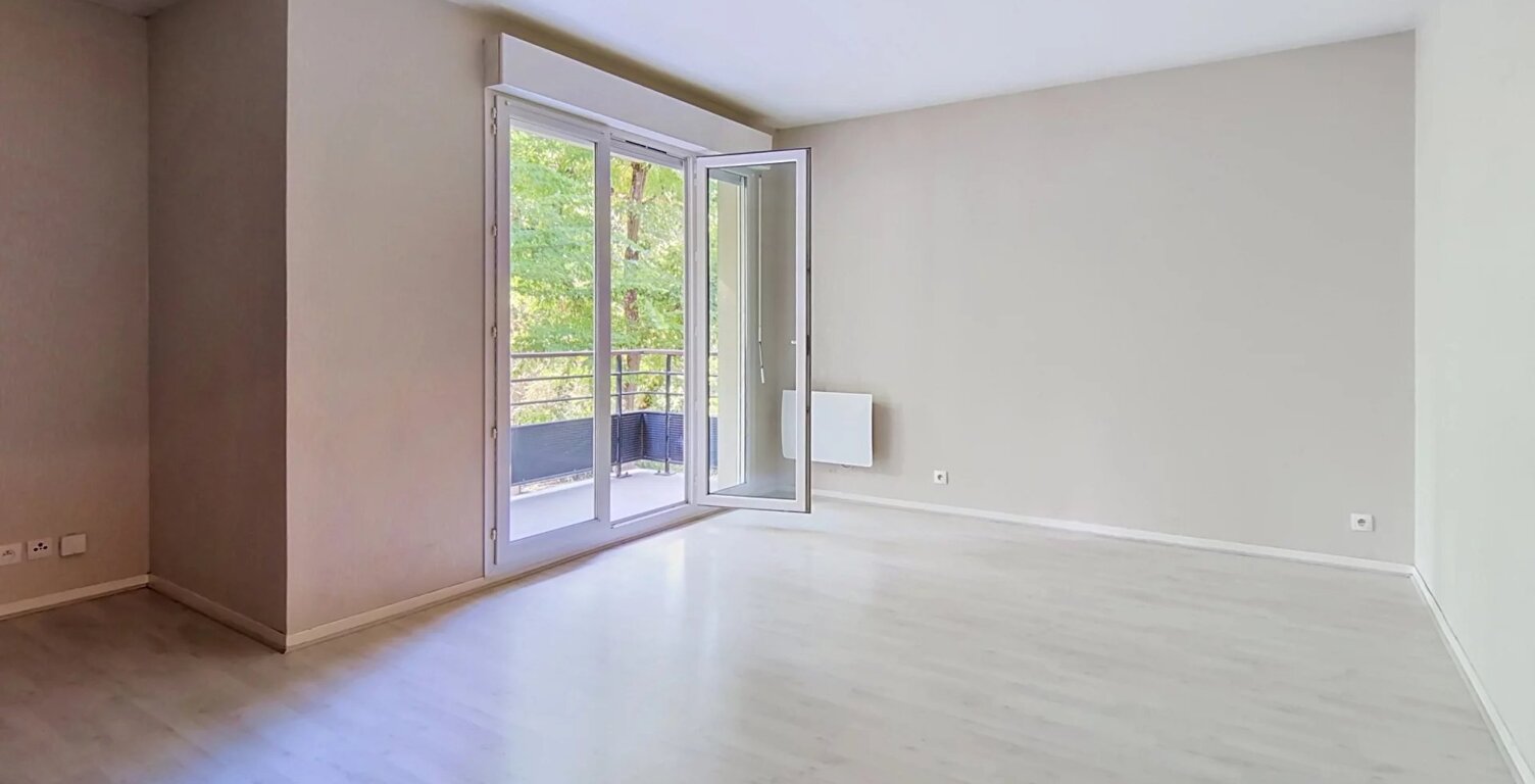 Appartement 3 pièces - Combs-la-Ville - 957.61 € — photo 1