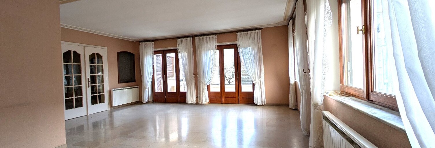 Maison 9 Pièces 239 m² à vendre à Courcelles-Chaussy (57530)
