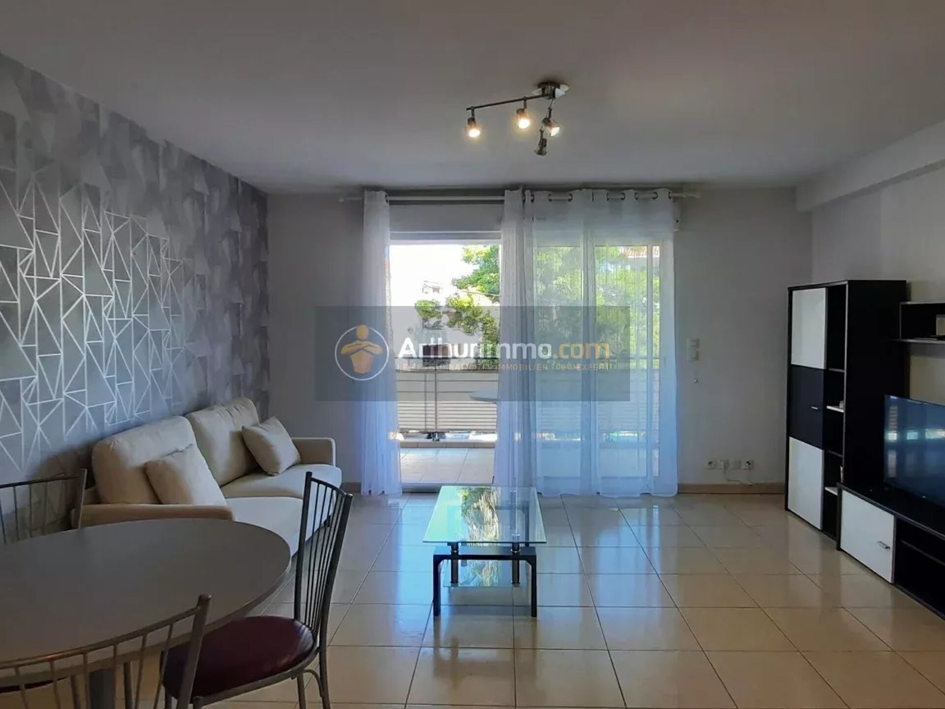 Appartement 2 pièces 49 m² · à Fréjus · 49 m² · 1 140 €/mois