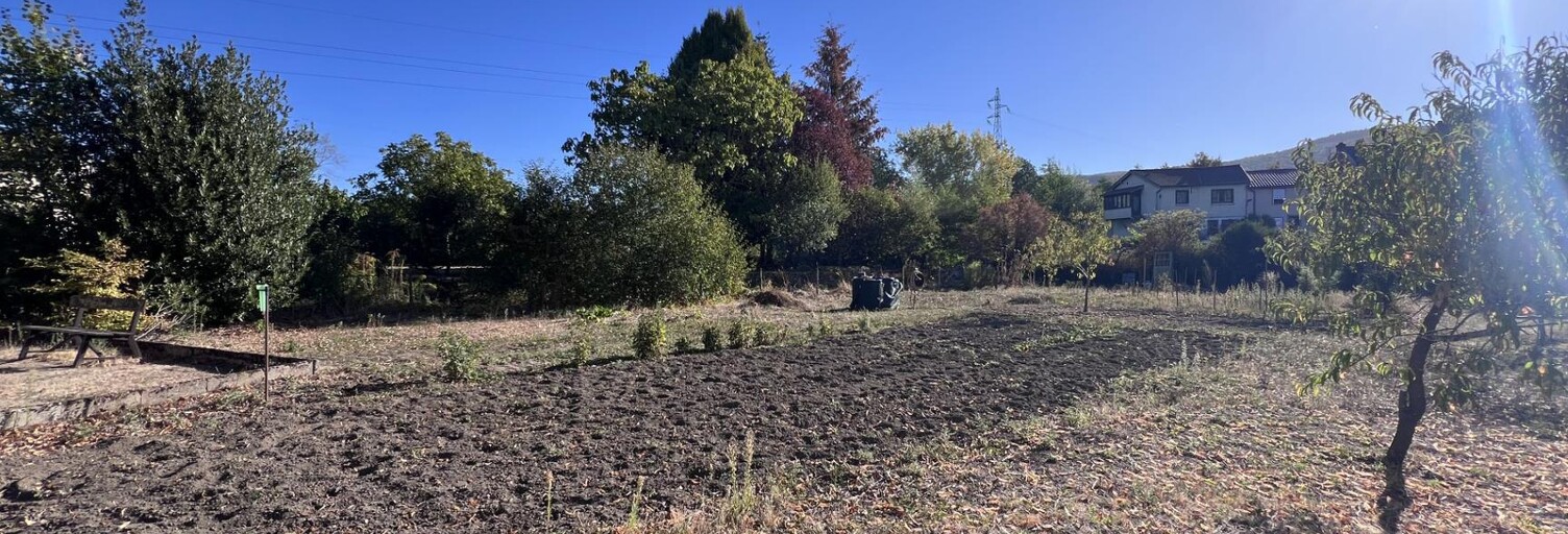 Terrain  728 m² à vendre à Cluny (71250)