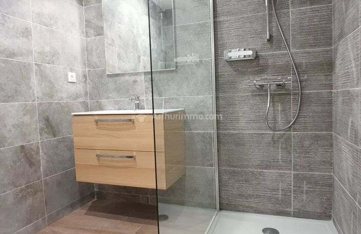 Appartement T2 rénové — photo 3