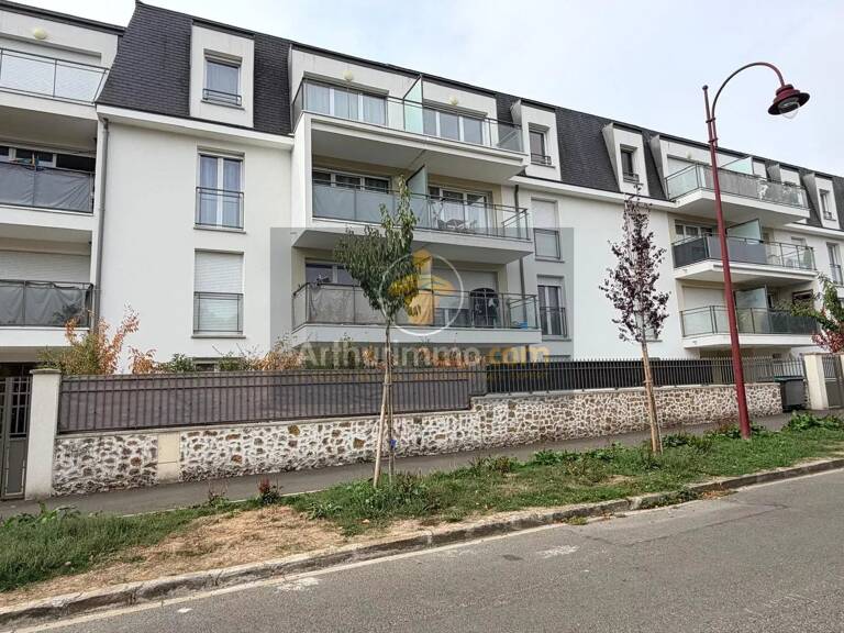 Beau F3 plein sud avec balcon et pkg en s-sol — photo 1