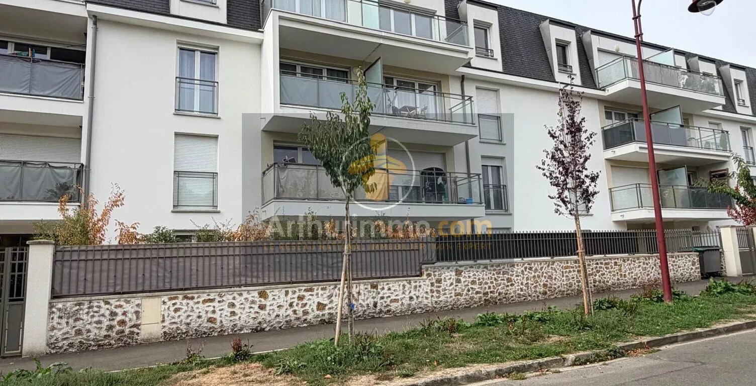 Beau F3 plein sud avec balcon et pkg en s-sol — photo 1