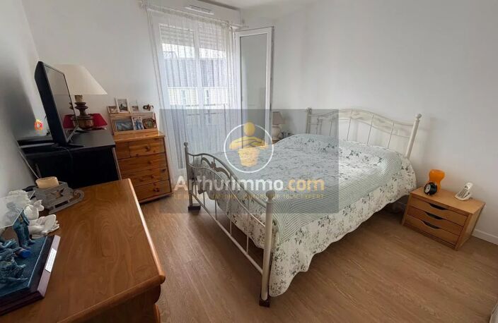 Beau F3 plein sud avec balcon et pkg en s-sol — photo 4