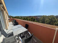 T5 lumineux 100 m2, dernier étage, terrasse et garage - Les — photo 3